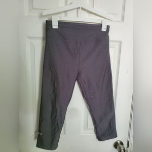 Underarmour compressive capris